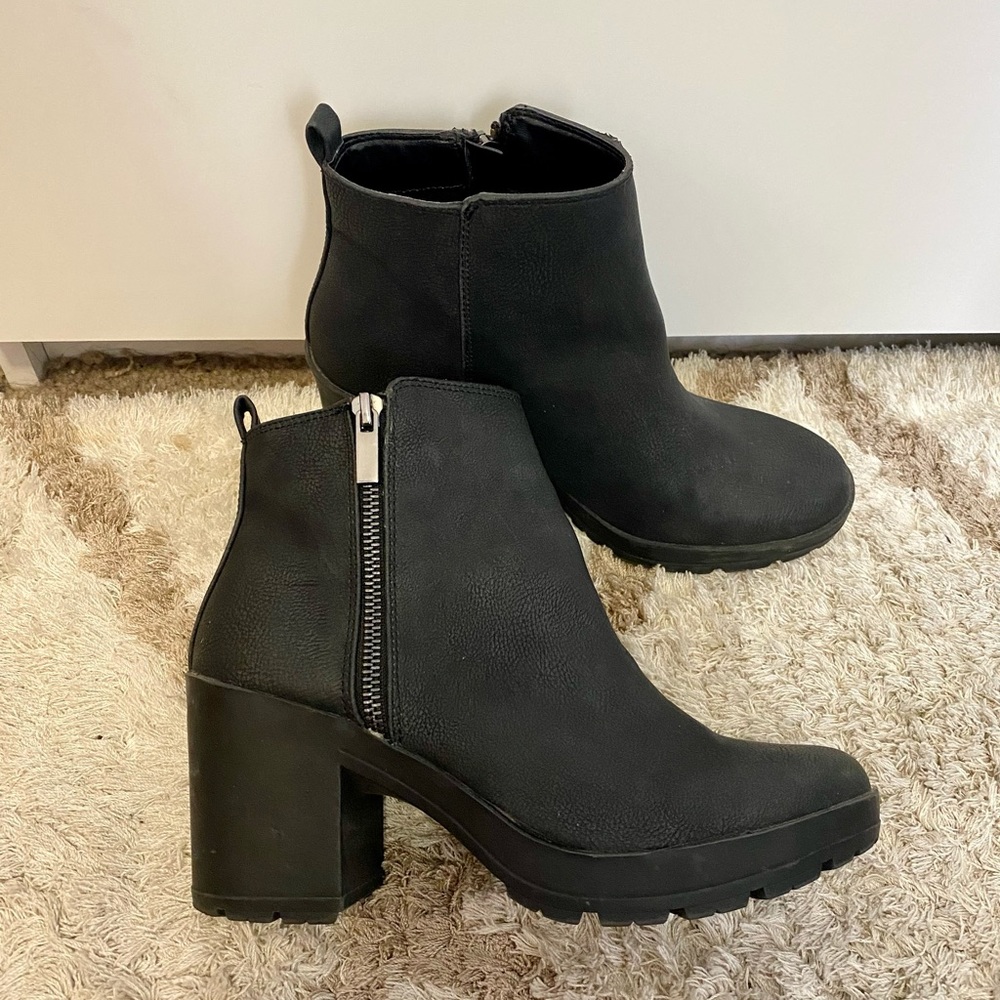 Steve Madden Boots